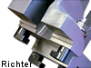 Special Clamping to the lathe bed, construit par H. Richter Vorrichtungsbau GmbH, Allemagne, thumbnail